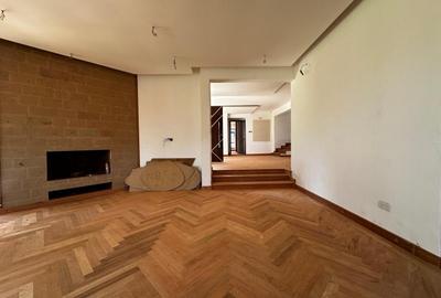 4 Bed House with En Suite in Runda