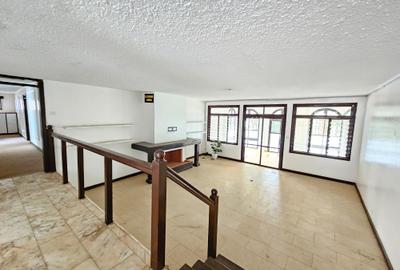 Commercial Property with Parking in Gigiri - 3