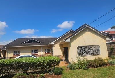 5 Bed Townhouse with En Suite in Mountain View - 2