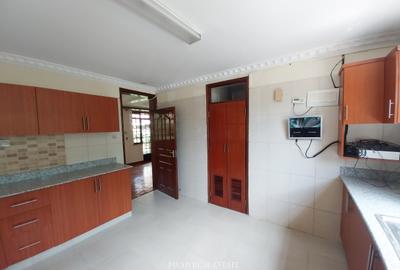 4 Bed Townhouse with Swimming Pool in Kiambu Road - 3