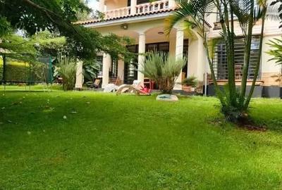 4 Bed Townhouse with En Suite at Red Hill