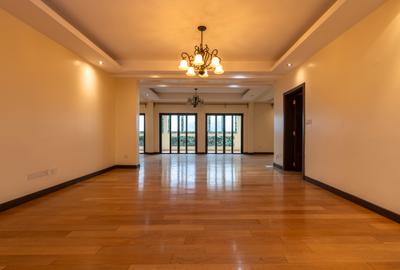 5 Bed Apartment at Riverside Drive - 4