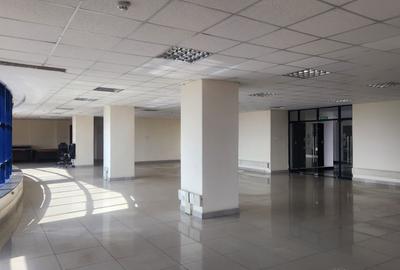 2,600 ft² Commercial Property with Service Charge Included at Upperhill Area - 2