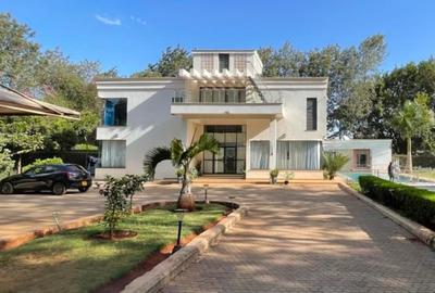 5 Bed House with En Suite in Karen