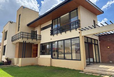 4 Bed Townhouse with En Suite at Membley Estate
