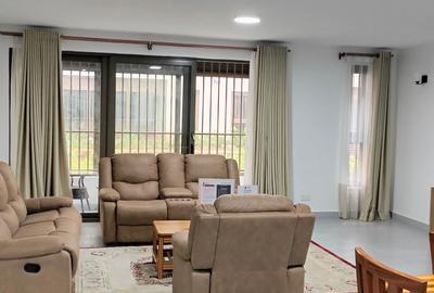 2 Bed Apartment with En Suite in Lavington - 2