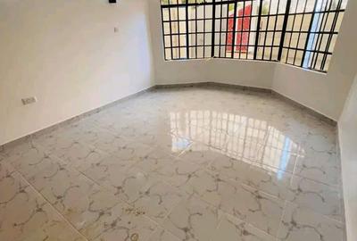 4 Bed House with En Suite in Kitengela - 2