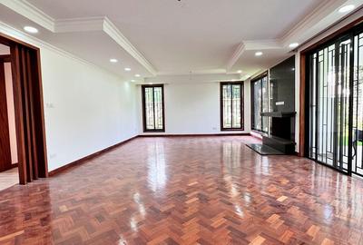 6 Bed Townhouse with En Suite in Lavington