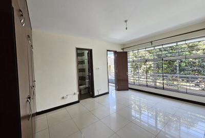 4 Bed Apartment in Parklands