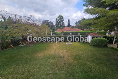 5 Bed House with En Suite in Runda - 4