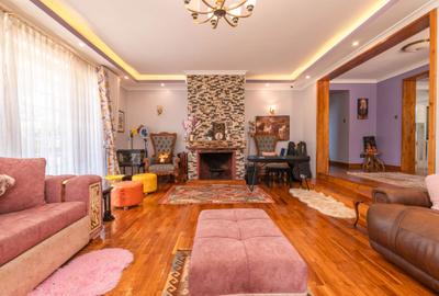 4 Bed House with En Suite at Himidi Close
