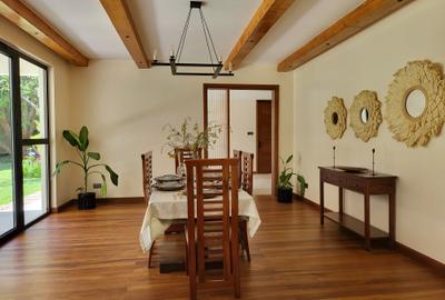 5 Bed House with En Suite in Runda - 4