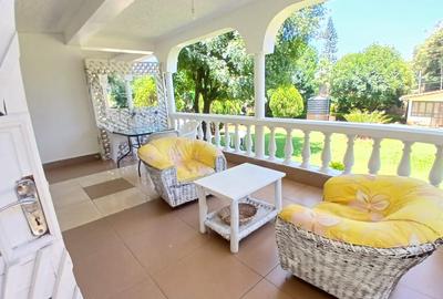 1 Bed House with En Suite in Nyari