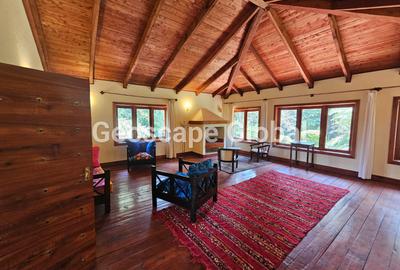 4 Bed House with En Suite in Rosslyn - 3