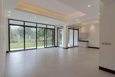 5 Bed Villa with En Suite in Westlands Area - 2