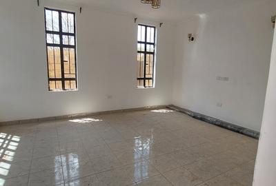 4 Bed Townhouse with En Suite at Rimpa - 4