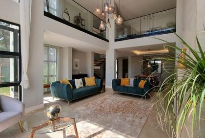 4 Bed Villa with En Suite in Runda