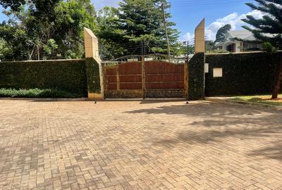 7 Bed Villa with En Suite in Muthaiga - 2