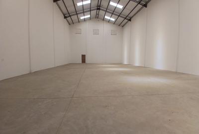8,000 ft² Warehouse with Backup Generator in Mlolongo