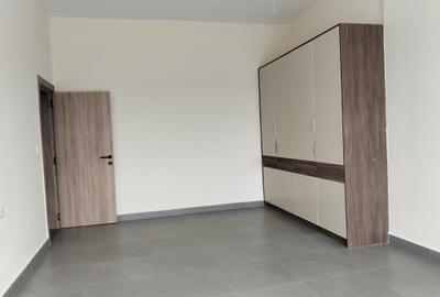 3 Bed Apartment with En Suite in Parklands