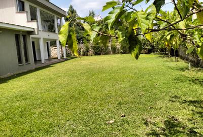 6 Bed Townhouse with En Suite in Lavington