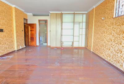 5 Bed Townhouse with En Suite at Lavington