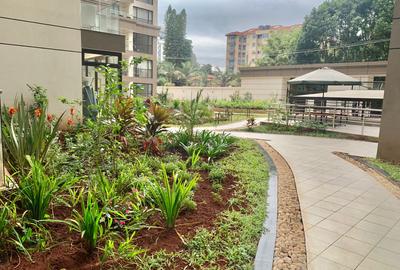 Serviced 3 Bed Apartment with En Suite in Riverside