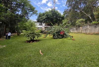 5 Bed House with En Suite in Rosslyn - 3