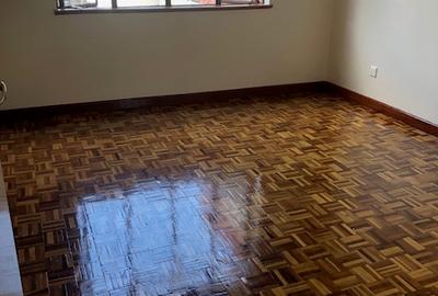 Serviced 2 Bed Apartment with En Suite at Argwings Kodheck Road - 3