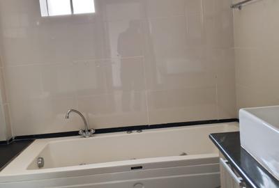 4 Bed Townhouse with En Suite in Kitisuru - 4