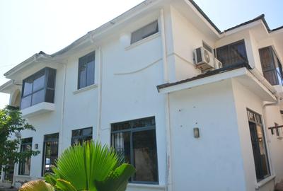 4 Bed House in Nyali Area