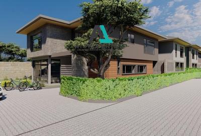 5 Bed Townhouse with En Suite in Lavington