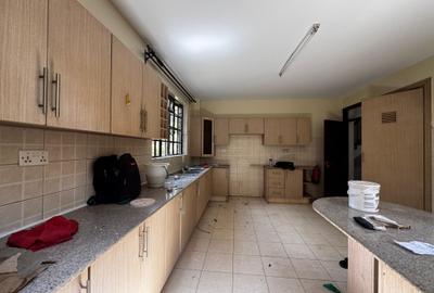 4 Bed Townhouse with En Suite in Lavington