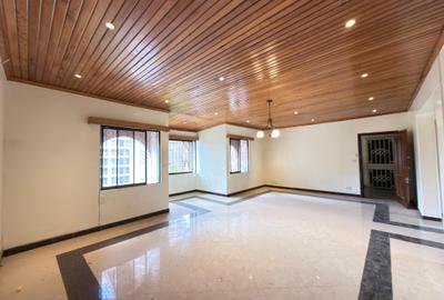 4 Bed Apartment with En Suite at Rhapta Road - 2