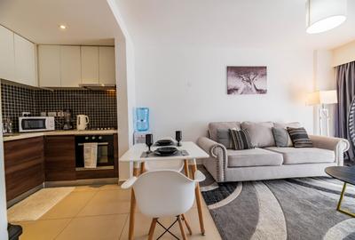 Serviced 1 Bed Apartment with En Suite in Lavington