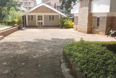 5 Bed House with En Suite in Kilimani