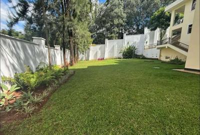 6 Bed House with En Suite at Kitisuru