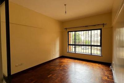 4 Bed Apartment with En Suite in Brookside