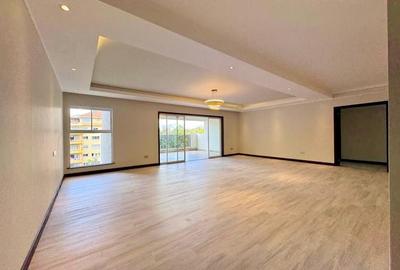 3 Bed Apartment with En Suite at Riverside