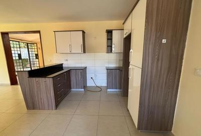 4 Bed House with En Suite in Kitisuru