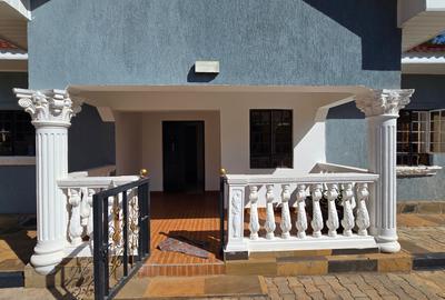 3 Bed House with En Suite in Runda - 3