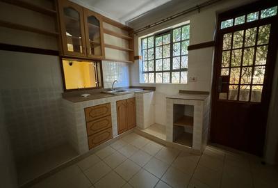 4 Bed Townhouse with En Suite in Muthaiga - 3