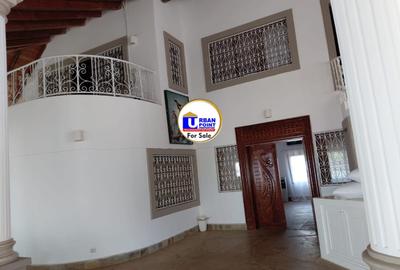 4 Bed House with En Suite in Watamu - 2