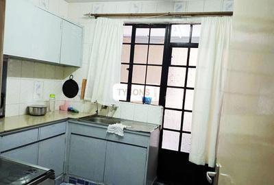 3 Bed Apartment with En Suite in Embakasi - 3