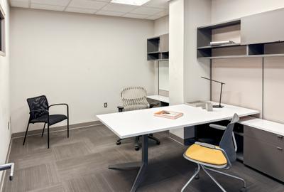 Furnished 7 m² Office with Service Charge Included at United Nations Cres