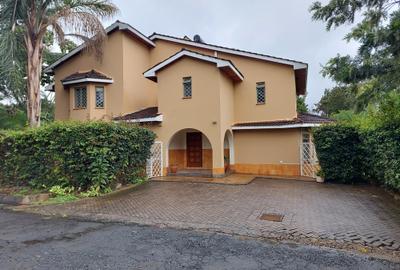 4 Bed Townhouse with En Suite at Lavington Road - 2