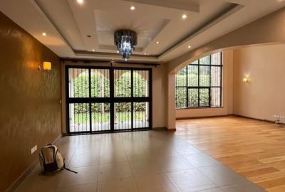 4 Bed Villa with En Suite in Lavington - 4