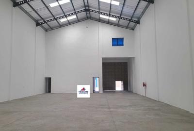 8,005 ft² Warehouse with Parking in Mlolongo - 4