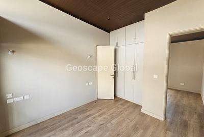 4 Bed Townhouse with En Suite in Runda - 4