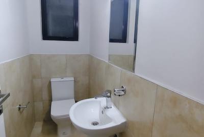 3 Bed Apartment with En Suite in Garden Estate - 4
